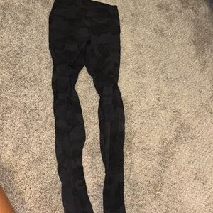 lululemon align leggings 28” size 0 black camo